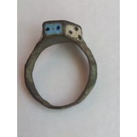 Кольцо старинное . Бронза.  С эмалями .