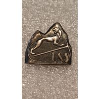 Значек знак Альпинист Грузинская ССР Альпинизм Скалолазание Горы Снежный Барс тяжелый,200 лотов с 1 рубля!!!