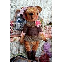 Авторская, неповторимая Мишутка_Тедди/Teddy_из серии: "Париж-Париж" в ед./экз., - наполнена опилочками и шерстью, просто очаровательная мишулька по имени "ЭлИнС"-!