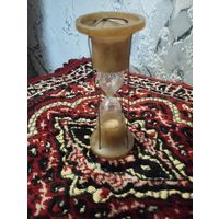 Часы песочные на 3 минуты