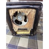 Радиоприемник "Искра".