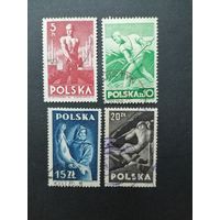 Польша 1947 Полная серия марок на вырезках "Профессии" (гашение без клея, одна с наклейкой) Mi.472-475 каталог 1.10 евро