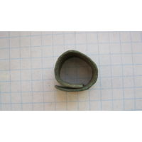 Косное кольцо, далекий предок современных резинок. Бронза.