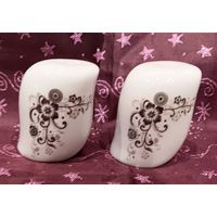 Солонка и перечница. Дизайн Ингер Вааге. Норвегия(?) 7х5 см.