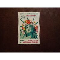 Маршалловы Острова 1986 г.Украшенная венком Статуя Свободы./3а/