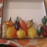 Овощи ,ёлочные игрушки