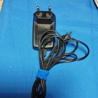 Зарядное устройство Sony Ericsson CST-00 для мобильных телефонов