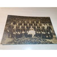 Почтовая карточка, фотография с изображением группы военных, до 1917 года.
