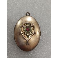 Все лоты с 1р.Старинный медальон