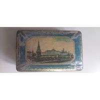 Жестяная коробка ,конфеты СССР