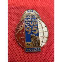Знак (значок) Скалолазание Кубок мира World cup 95 спорт Москва ДДС Дворец детского спорта 1995 год Тяжелый