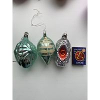 Лот елочных игрушек.