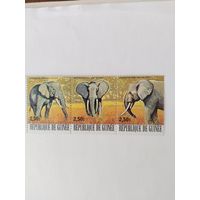 Гвинея  1977 3м сцепка  дикие животные