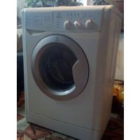 Стиралка Indesit WISL 83 А+ 4.5 кг 800 об узкая 40 см