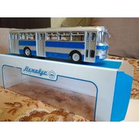 Автобус Икарус-556. Сова.