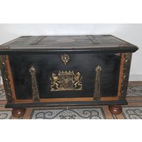 Сундук. Винтаж. Европа.