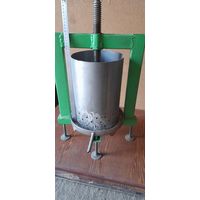 Гаражная распродажа. Пресс для отжыма сока.