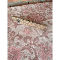 Старый , дубовый уровень.