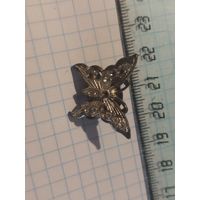 Брошь бабочка