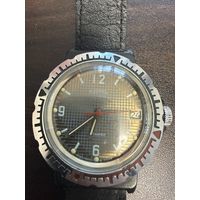 Часы Восток пластиковый корпус