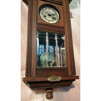 Витражные часы с приятным боем Юнганс. Германия примерно 30гг прошлого века.