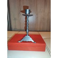 Оловянный подсвечник на одну свечу, высота 14.5 см.