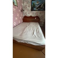 Кровать с матрасом двухспальная