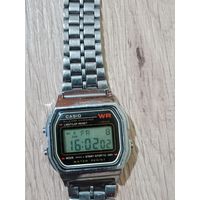 Часы Casio в рабочем состоянии