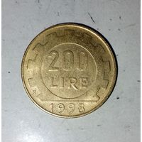 200 лир 1998 года Италия. Итальянская Республика. Очень красивая монета!