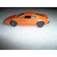 Модель авто LOTUS Esprit . Mattel-HotWheels. масштаб 1:64.