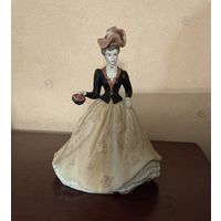 Статуэтка Дама с сумочкой Beau Monde Berenice Coalport Англия винтаж
