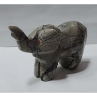 Статуэтка из камня "Слон". Высота 7 см. Мрамор.
