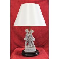 Лампа.Германия.1950-е г.Фарфор,бисквит,основание дерево.Высота 51 см.
