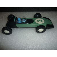 Гоночная машинка. СССР. Зелёная