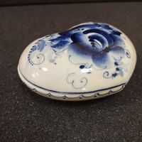 Шкатулка фарфоровая Нежность, СССР