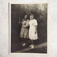 Фотография. История СССР в лицах. Подружки. Винтаж. Ретро. 1950 год.