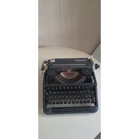Печатная машинка Olympia SM2 1950-годов Германия