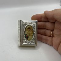 Шкатулка религиозная Дева Мария с Младенцем. Франция. Арт 3563