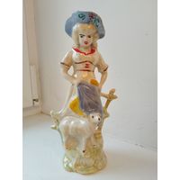 Девочка с собакой.