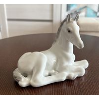 Статуэтка Фарфоровая Лошадка . ЛФЗ