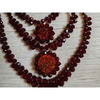 Винтажное колье  с клипсами Чехия гранатовое стекло