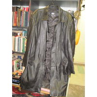 Пальто, плащ кожаный.