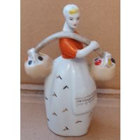 Девушка с коромыслом. С 1 рубля!