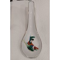 Коллекционная китайская ложка для супа. Фарфор. Ручная роспись. "Гейша". Начало 20-го века.