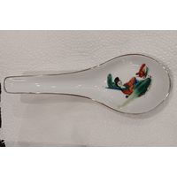 Коллекционная китайская ложка для супа. Фарфор. Ручная роспись. "Гейша". Начало 20-го века.