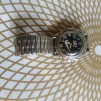 Часы наручные  с браслетом.Состояние на скане. В коллекцию,ремонт,на запчасти.