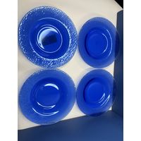 Тарелки 4 штуки синяя стекло