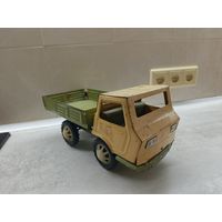 Большой металлический автомобиль СССР. С 1 рубля!