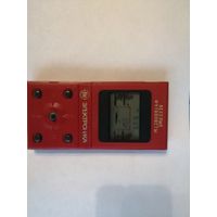 Советская портативная игра "электроника им-26" со сменными картриджами.