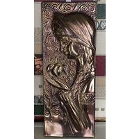 Чеканка Девушка с цветком